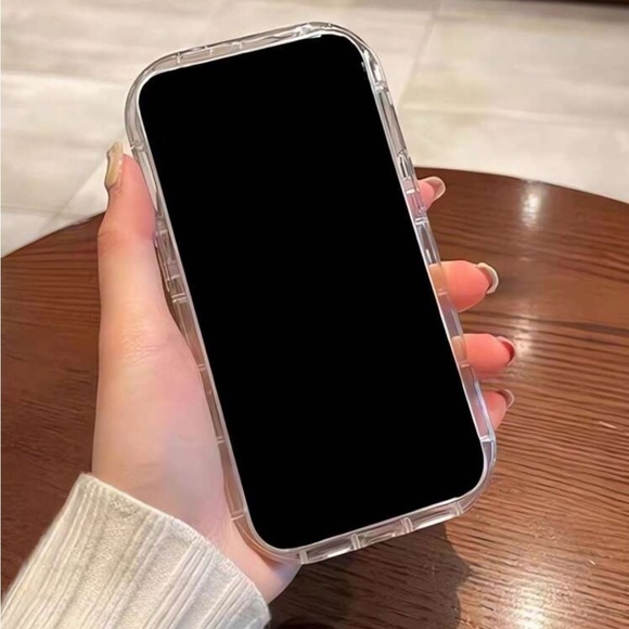 ⚠️Clearance iPhone 14 Pro/Pro Max Clear Phone Case - Picture 4 of 6